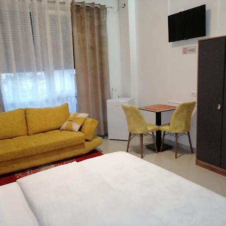 טיראנה Isabel Rooms חדר תמונה